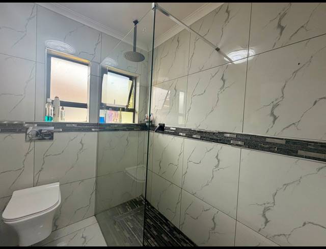 2 BEDROOM APARTMENT BLOCK TO LET IN MEER EN SEE